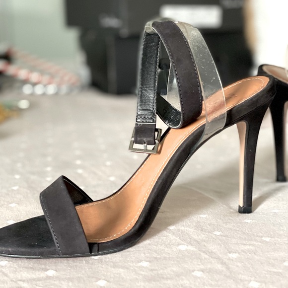 Heels - Picture 5 of 8